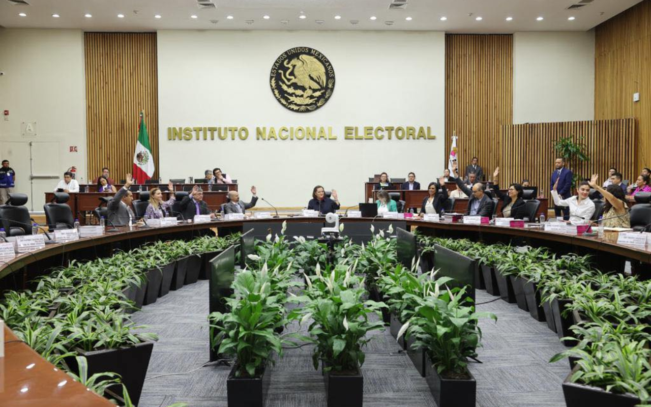 INE avala que partidos deben postular a 5 candidatas a gobernadoras