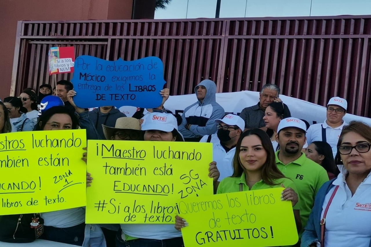 El SNTE suspenderá clases en Chihuahua para exigir la entrega de libros de texto gratuitos