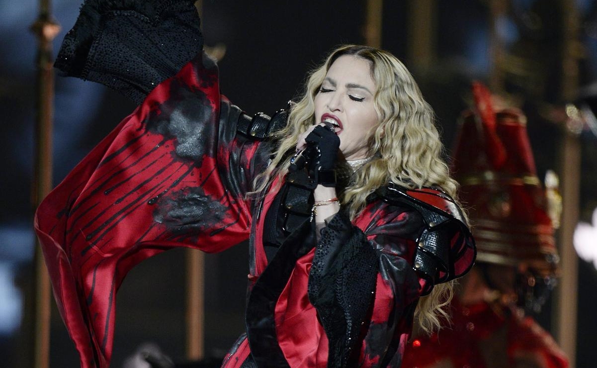 Madonna arranca en Londres su gira mundial tras estar enferma