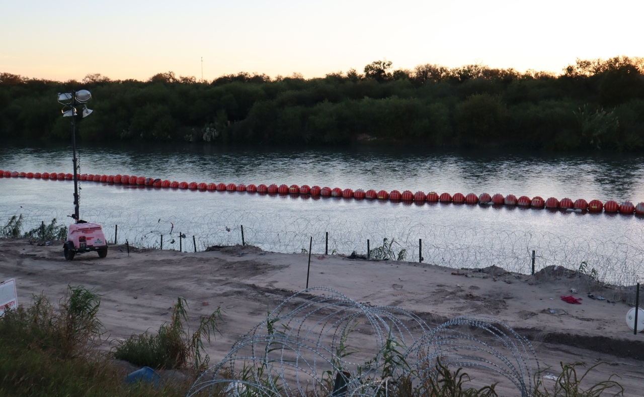 La vida en el Río Bravo: dos orillas y dos formas de afrontar la migración