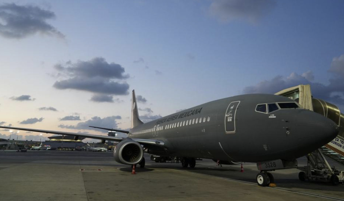 SRE confirma que segundo vuelo con 130 mexicanos salió de Israel