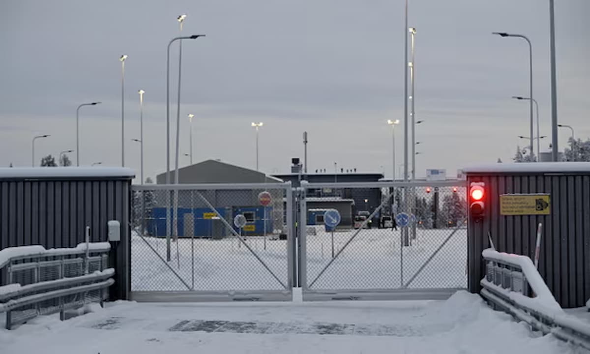 Crueldad con los seres humanos: la escalada de la crisis en la frontera finlandesa