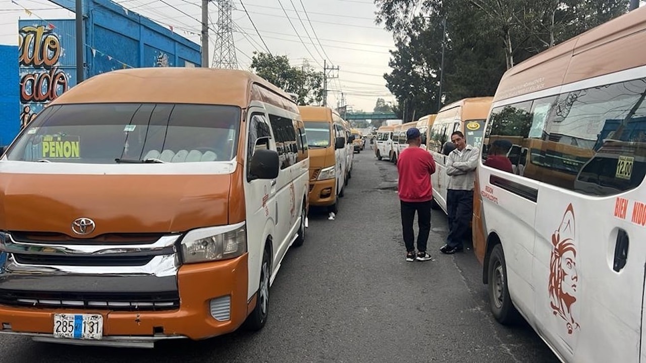 Transportistas bloquean puntos de CDMX y Edomex por inseguridad