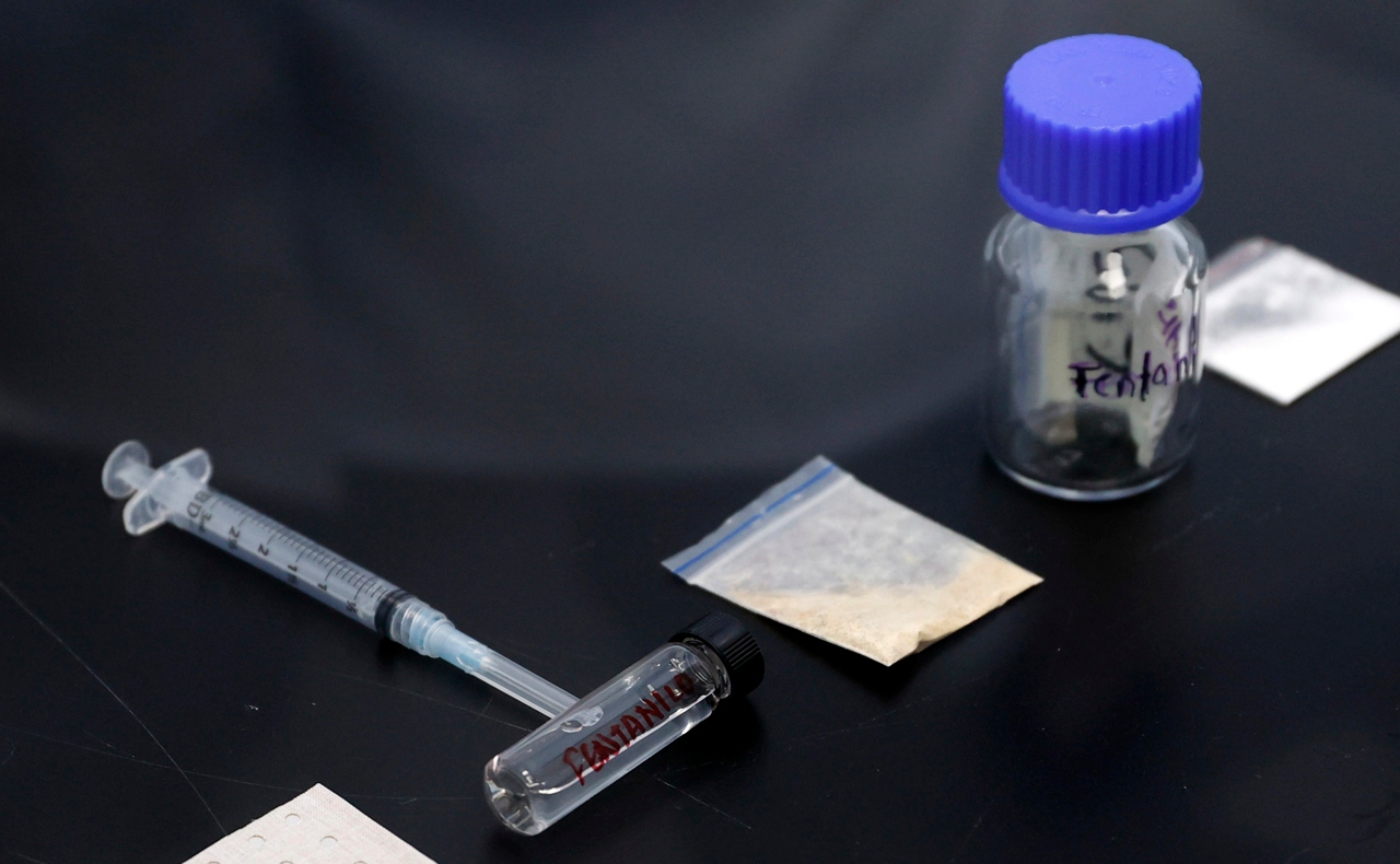 México debe reforzar sus aduanas para frenar el tráfico de fentanilo: EU