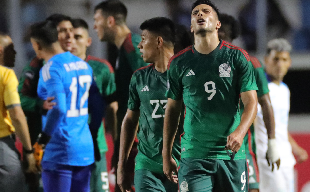 Honduras le pasa por encima a México en la ida de los Cuartos de Final de la Nations League