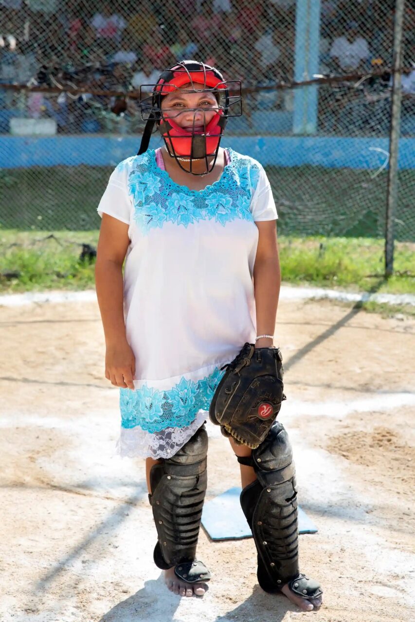 Yucatán: Mujeres mayas usan el sóftbol contra tabúes machistas - 