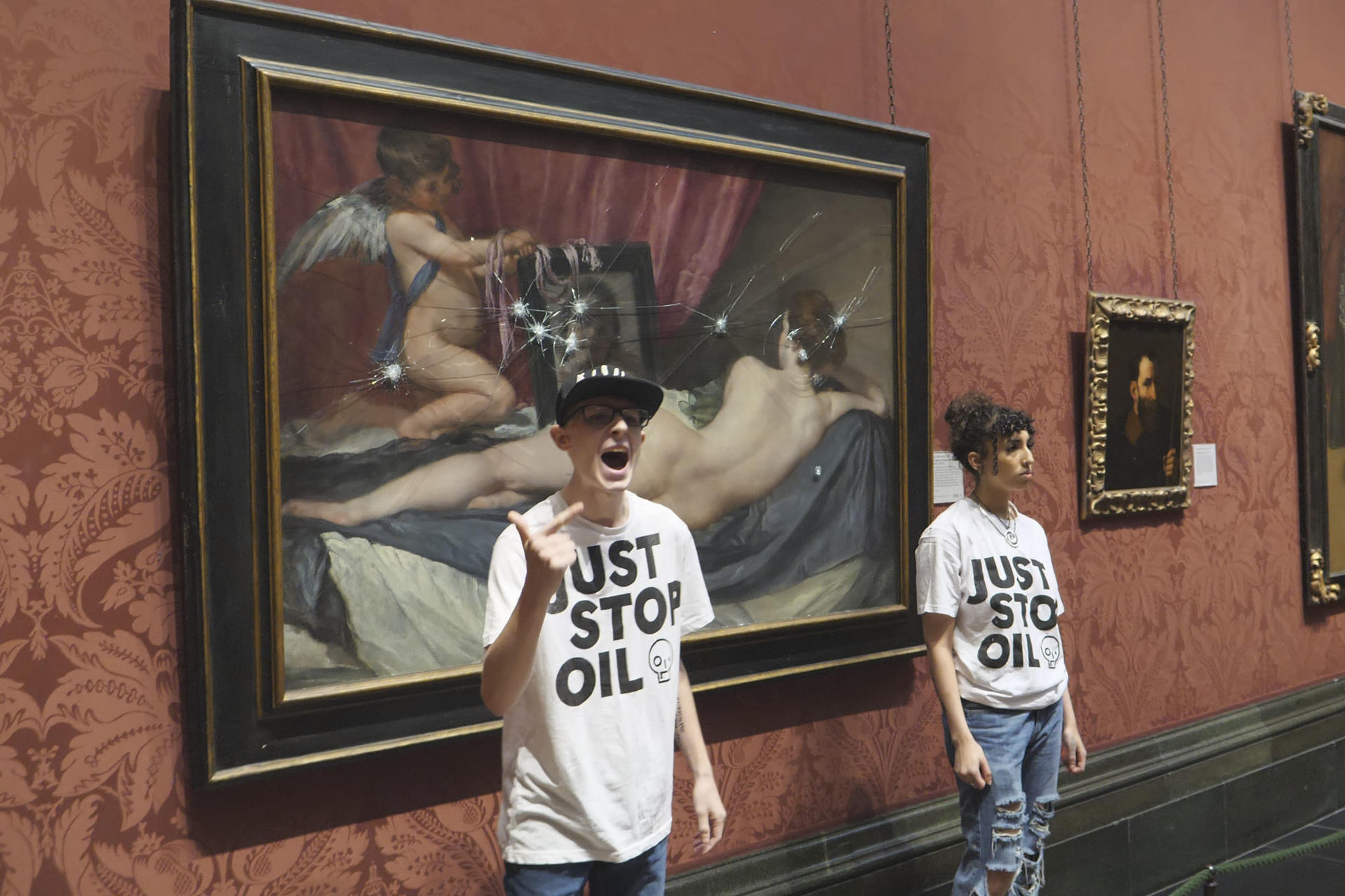 Londres arresta a activistas que rompieron el cristal de una pintura de Velázquez