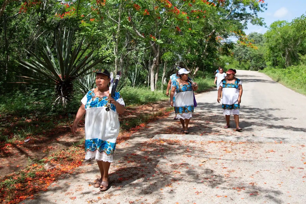 Yucatán: Mujeres mayas usan el sóftbol contra tabúes machistas - mayas-softbol