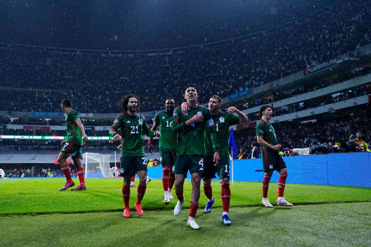 Selección Mexicana derrota a Honduras en partido de locura y clasifica