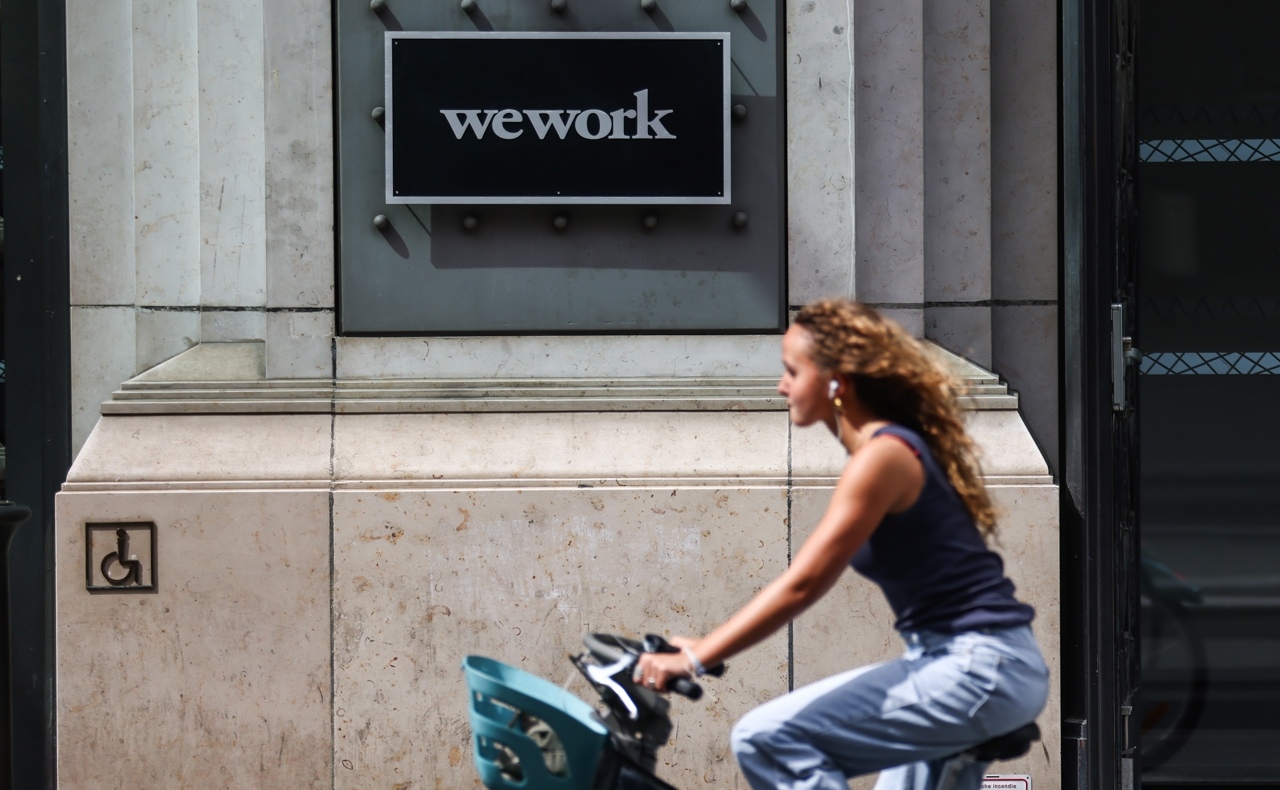 WeWork deja de cotizar en la Bolsa de NY entre rumores de su posible bancarrota