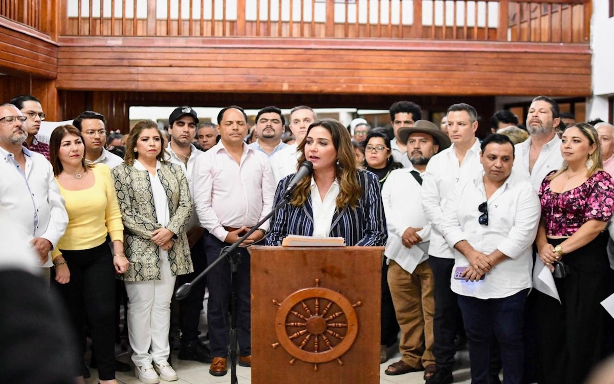 Desbandada en PRI Veracruz; se queda sin grupo legislativo en Congreso