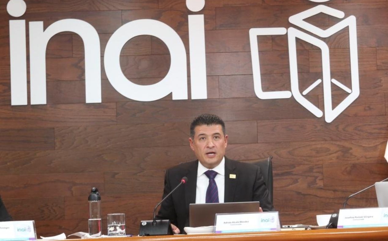 Adrián Alcalá es nombrado como nuevo presidente del Inai para el periodo 2023-2026