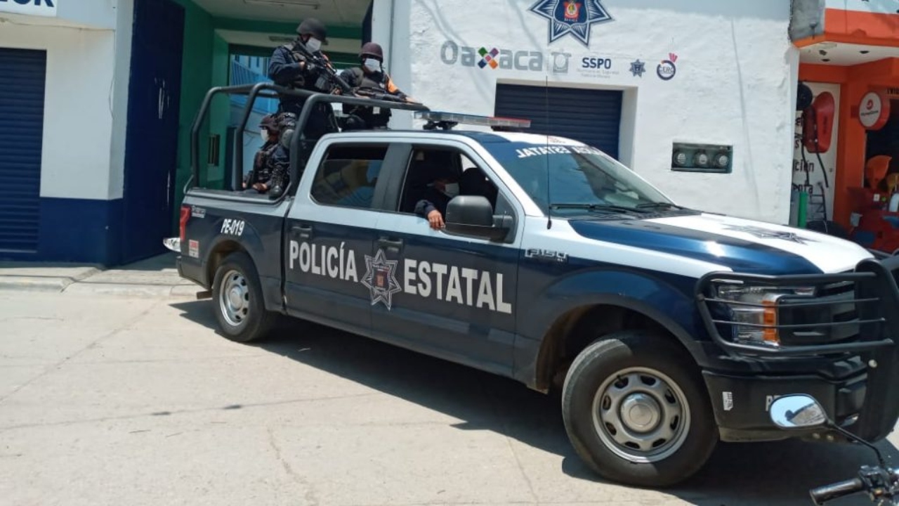 Habitantes de Jacatepec, Oaxaca, golpean a alcalde previo a informe de actividades