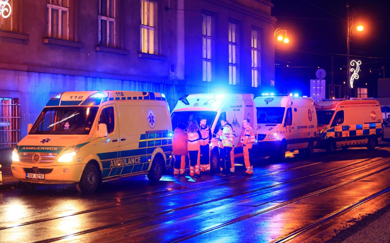Tiroteo en una universidad de Praga deja al menos 15 muertos y 24 heridos