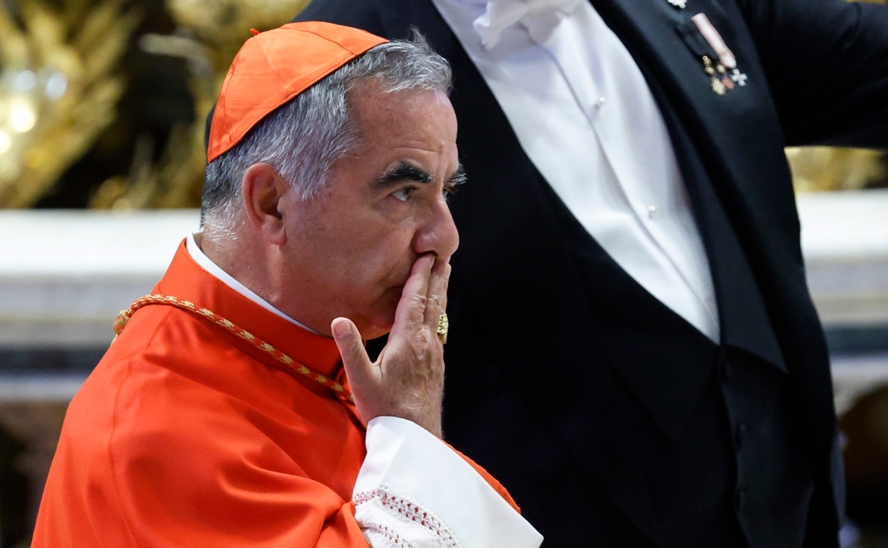 Cardenal es condenado a 5 años de cárcel por irregularidades financieras en el Vaticano
