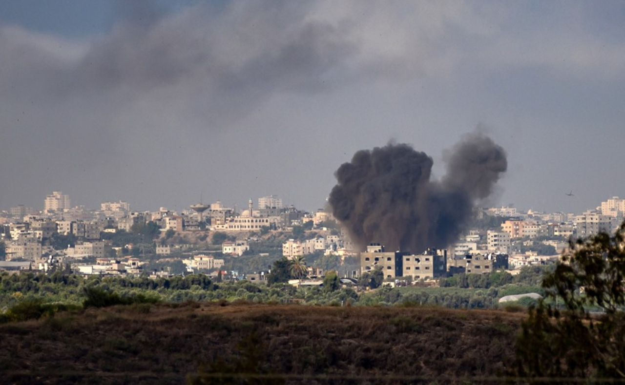 Buscamos solución pacífica: AMLO rechaza postura ‘más fuerte’ sobre guerra Israel-Hamás