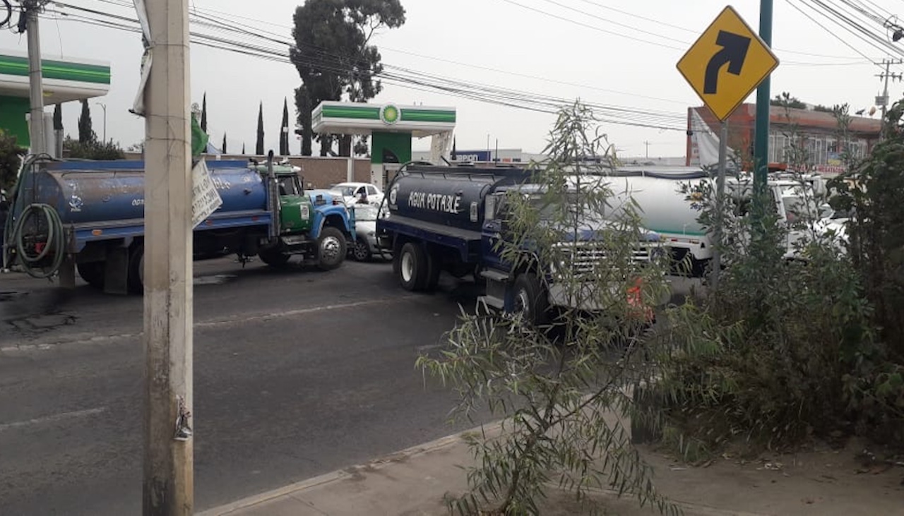 Transportistas bloquean accesos a Chalco, Edomex, tras balacera