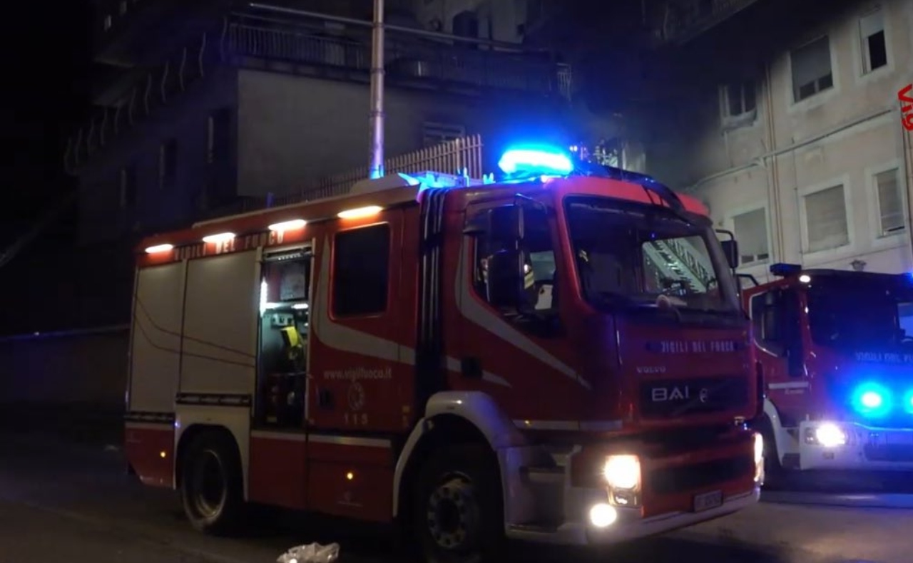 Incendio en hospital de Tívoli, cerca de Roma, deja 3 muertos y 200 evacuados