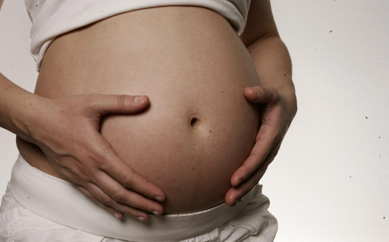 Investigadores identifican hormona que causa náuseas y vómitos durante el embarazo