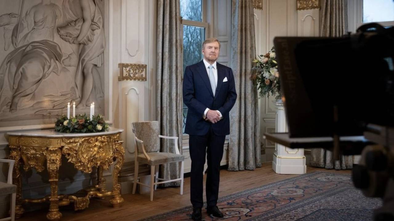 El rey Guillermo Alejandro de Países Bajos llama a superar divisiones ante guerra en Gaza