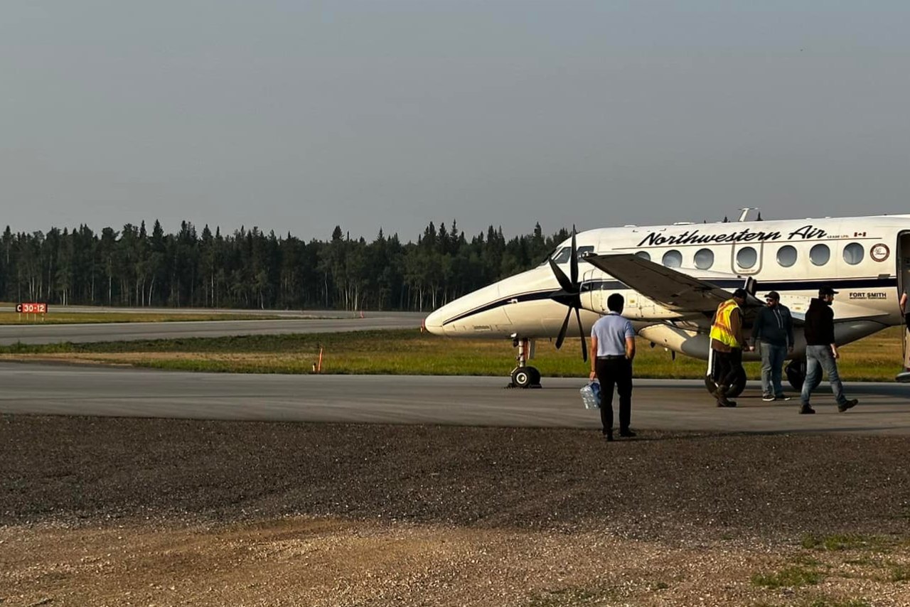 Se estrella avión en Fort Smith, Canadá; reportan al menos 10 muertos