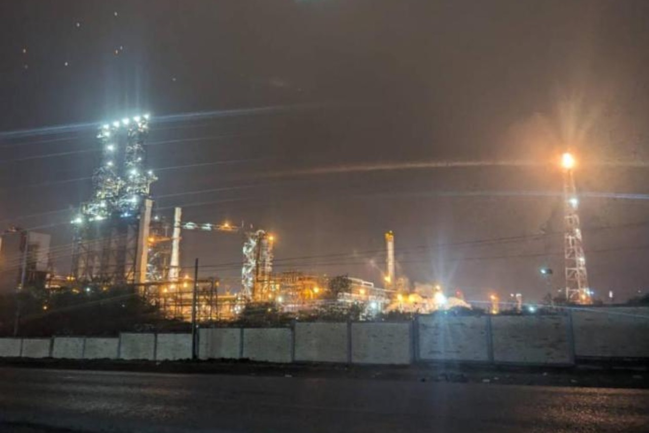 AMLO niega que contaminación en Monterrey sea por la refinería Cadereyta