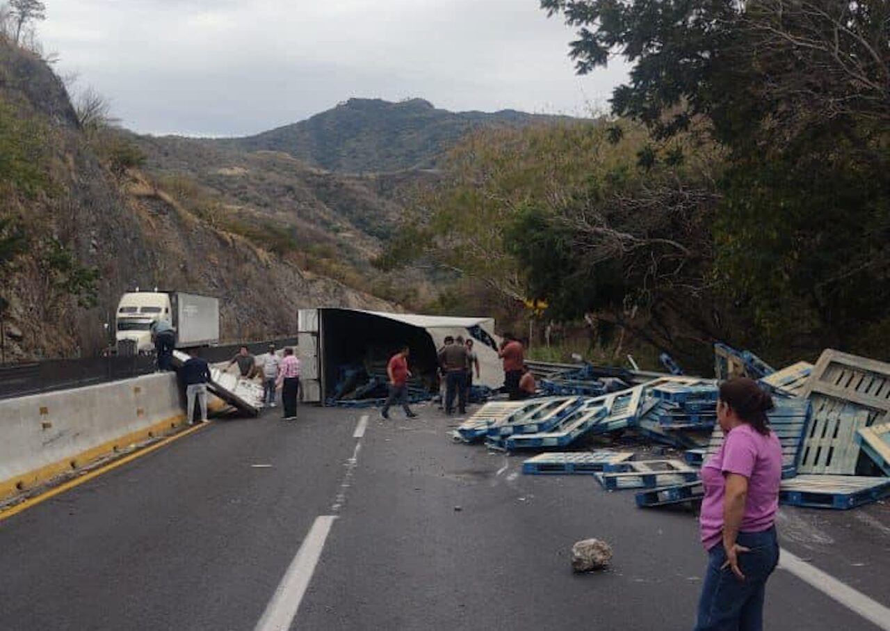 Accidente Guadalajara-Tepic: choques dejan 2 muertos en Jalisco