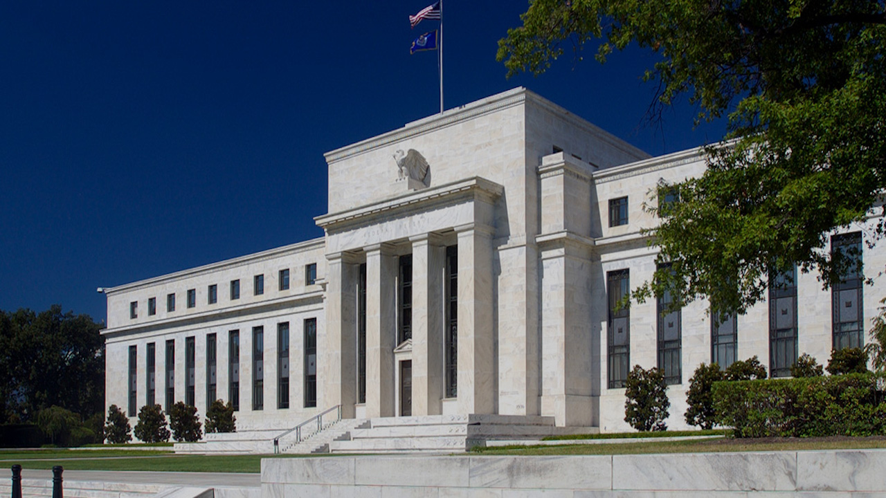 La Fed mantiene sin cambios las tasas de interés de Estados Unidos