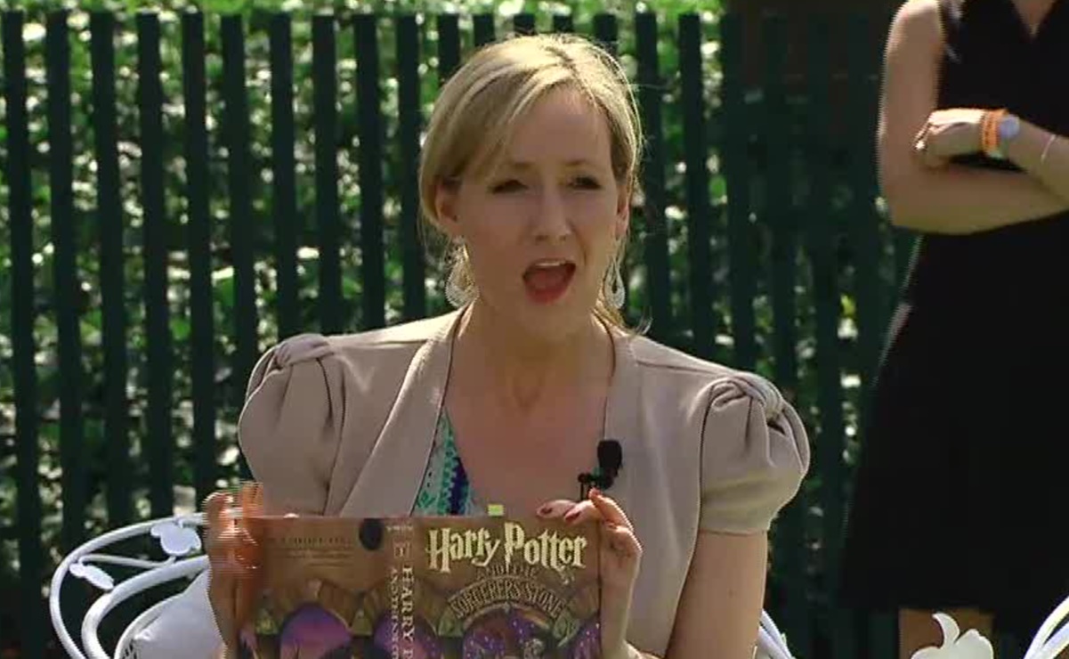 <em>Harry Potter</em> le da frutos a J. K. Rowling por 178 mdp
