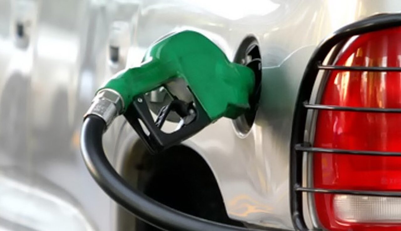 Precio de la gasolina hoy 2024: consulta su aumento en tu municipio