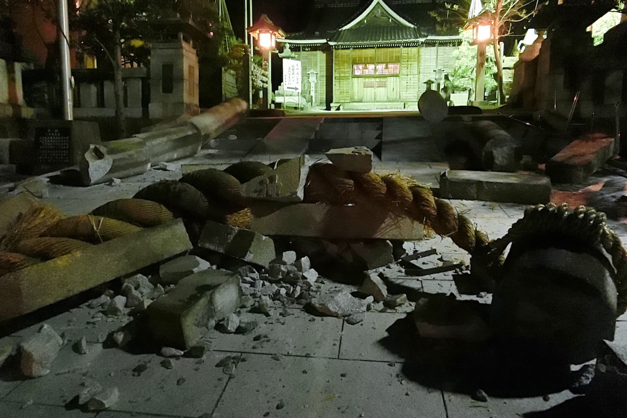 Víctimas por terremoto en Japón suben a 13; desactivan alerta de tsunami