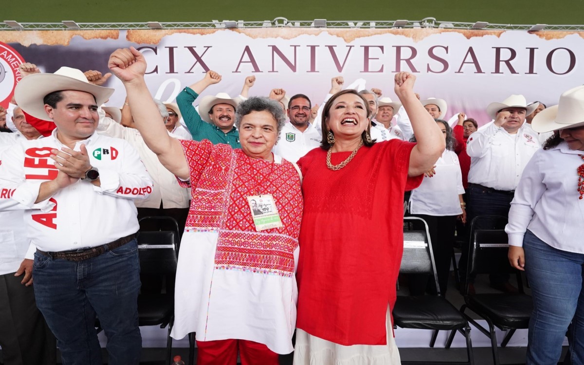 Beatriz Paredes reaparece en acto de Xóchitl Gálvez en Veracruz
