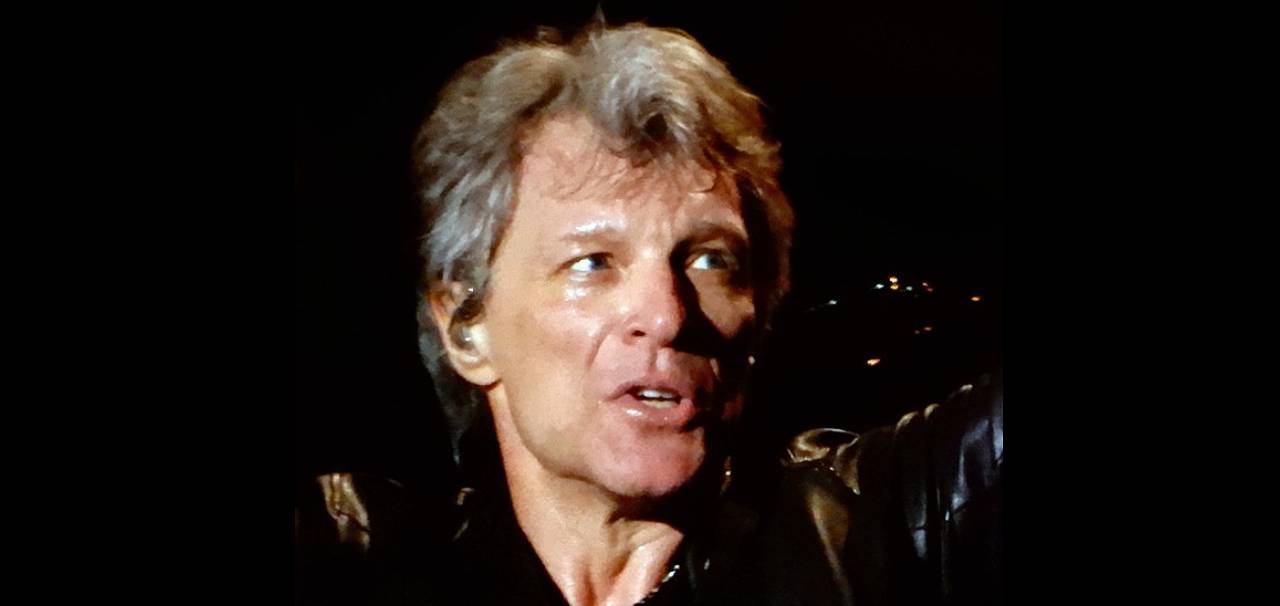 El músico Jon Bon Jovi es premiado como persona del año por los MusiCares