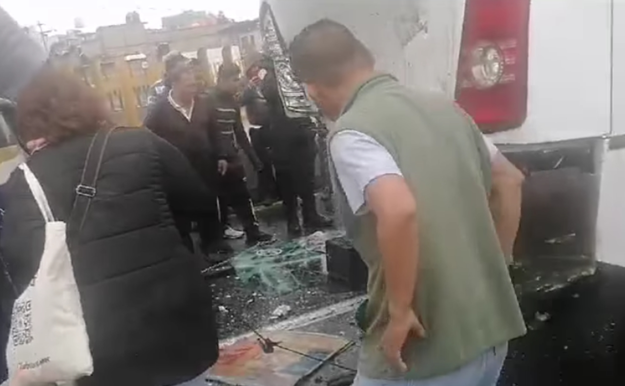 Accidente en la México-Puebla: choque de autobuses deja al menos 14 heridos