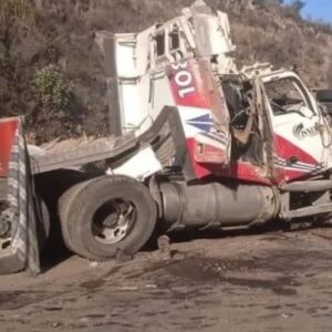 Accidente México-Querétaro: tránsito lento tras carambola en Tepeji