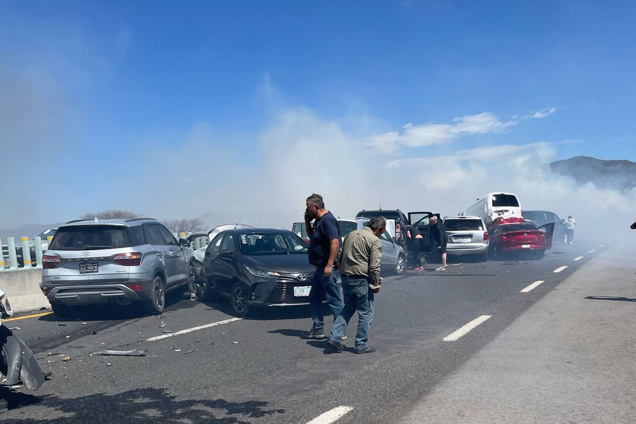 Accidente autopista Toluca-Naucalpan: incendio provoca carambola