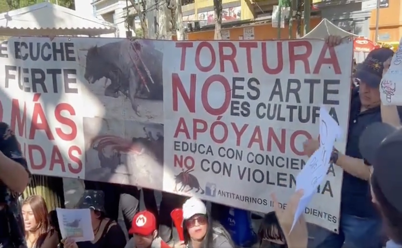 Bloqueo Eje 6 Sur: protestan contra corridas en Plaza México