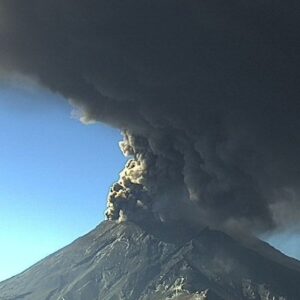 Ceniza del volcán Popocatépetl llega a 5 alcaldías de la CDMX