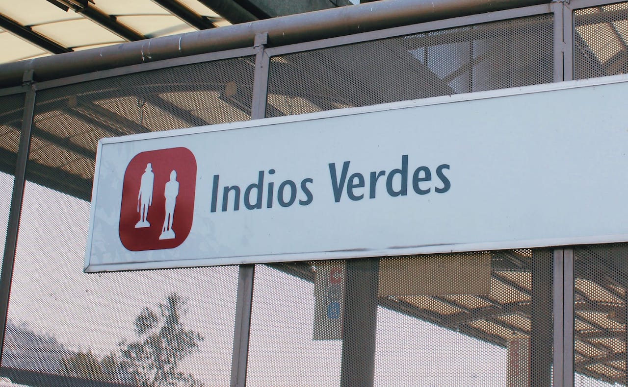Una mujer murió al interior de la estación Indios Verdes de la Línea 1 del Metrobús