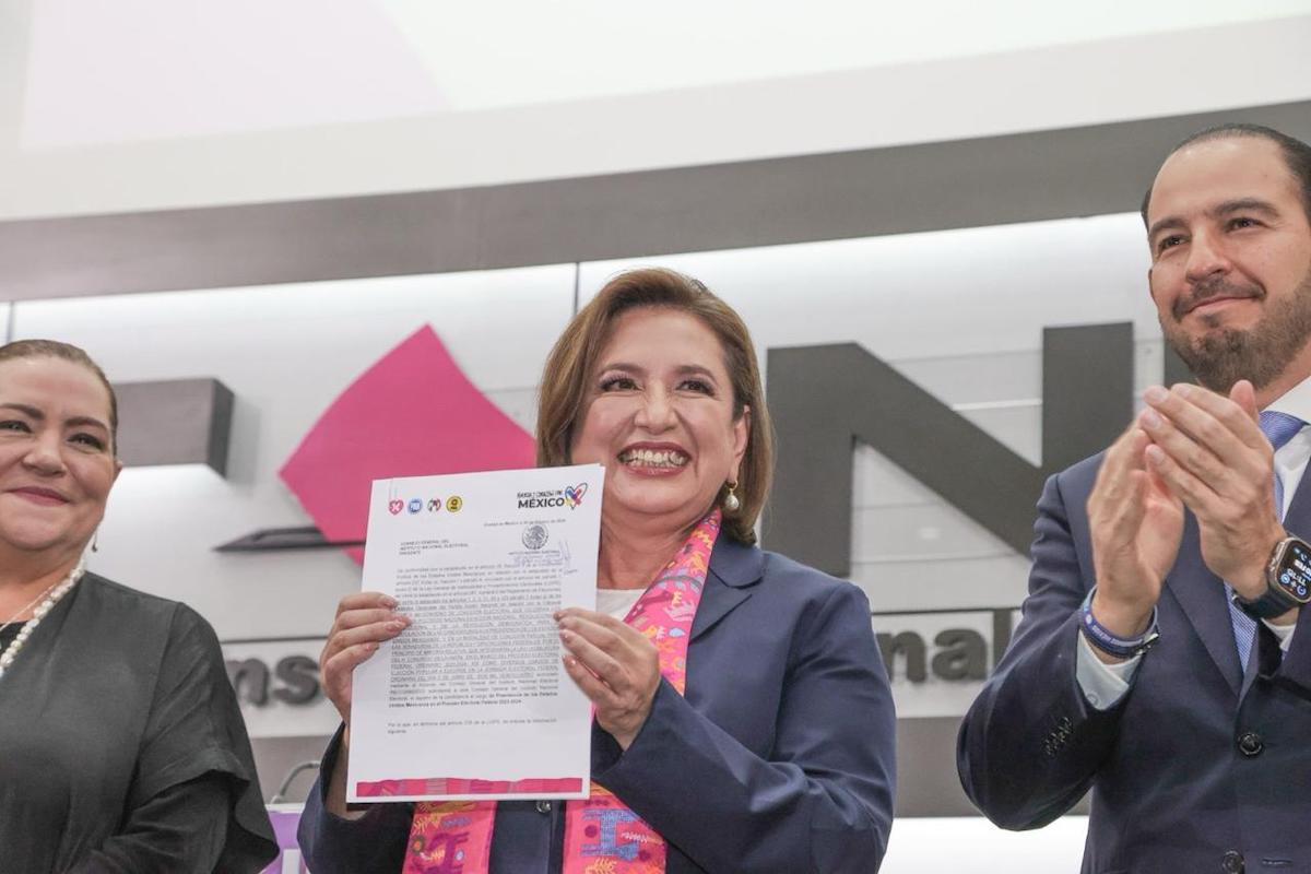 ‘Saque las manos de la elección’: Xóchitl Gálvez a AMLO en registro como candidata