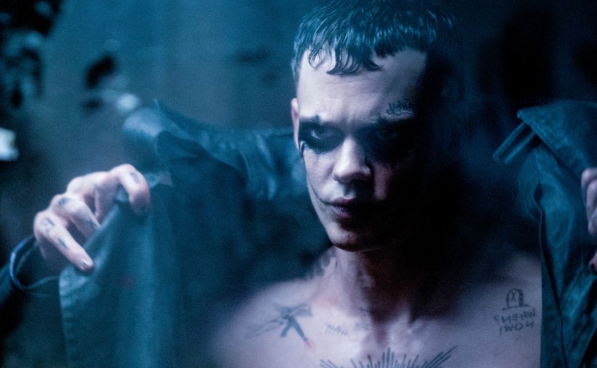 Así luce Bill Skarsgård en el primer tráiler de 'The Crow'