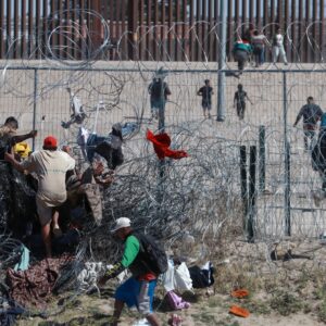 Biden ultima detalles para cerrar frontera con México
