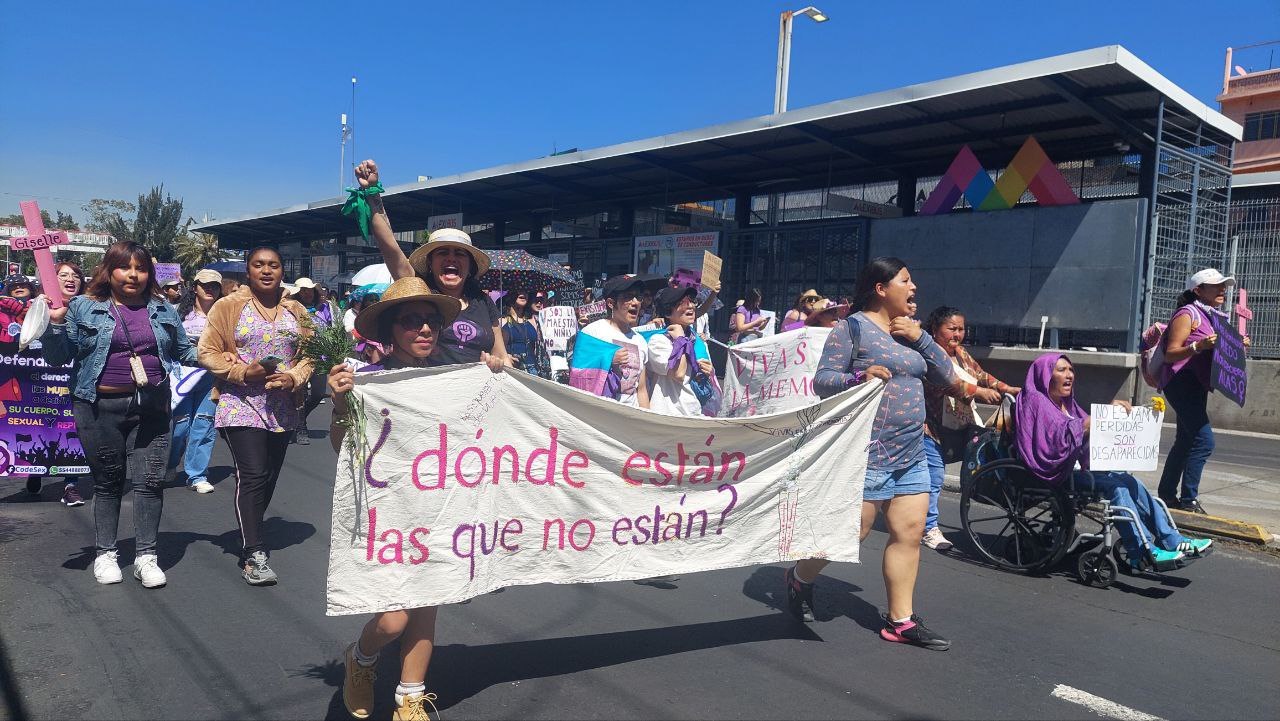‘La periferia existe porque resiste’: mujeres marchan contra la falta de justicia en el Estado de México