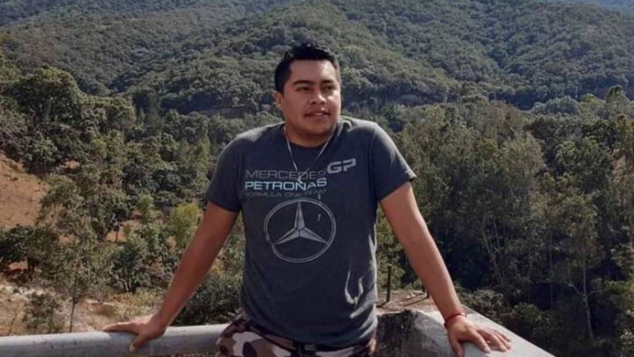 Tercer policía implicado en el asesinato del normalista Yanqui Kothan fue detenido: AMLO