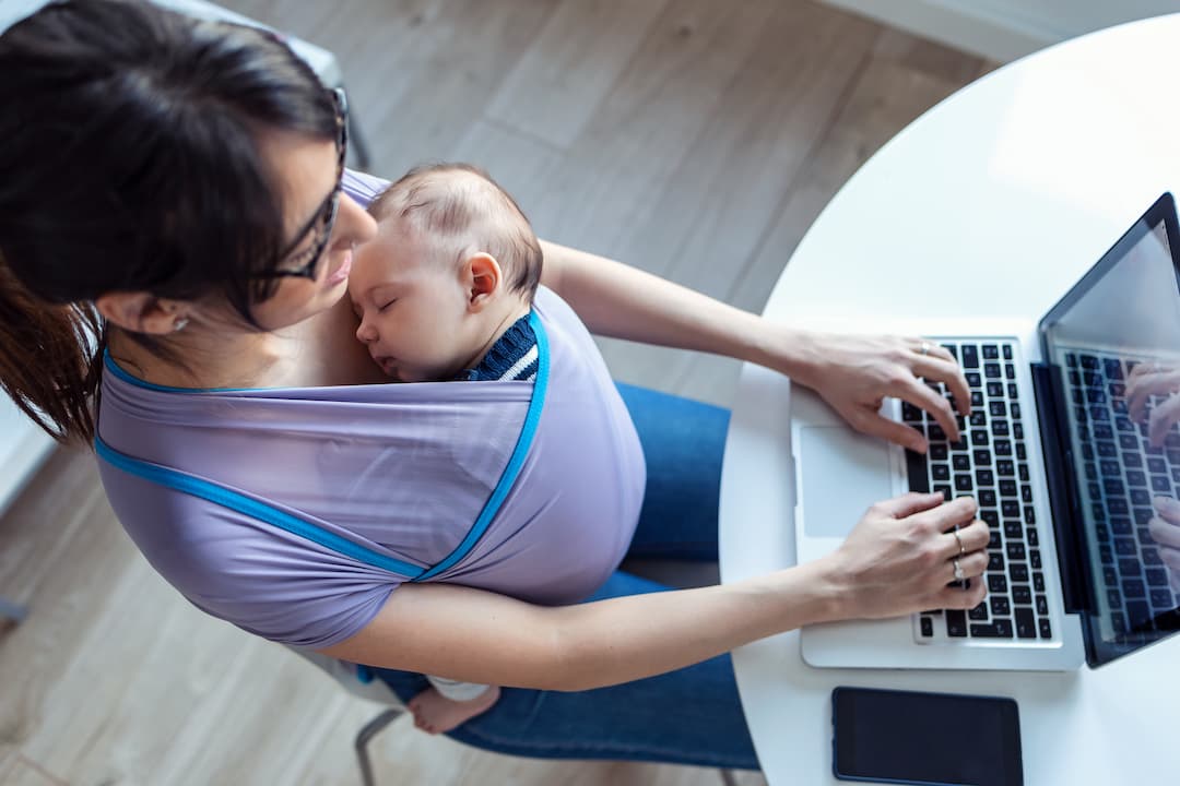 Estudio revela los beneficios de madres trabajadoras en sus hijos