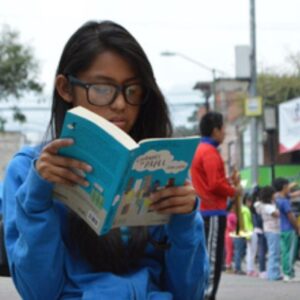 Hábito de lectura disminuyó 14.6% en México de 2015 a 2024: Inegi