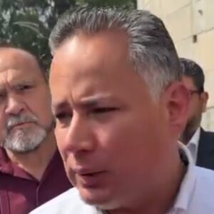 Sala Superior devuelve candidatura a Santiago Nieto; ‘me quisieron sacar a la mala’, afirma