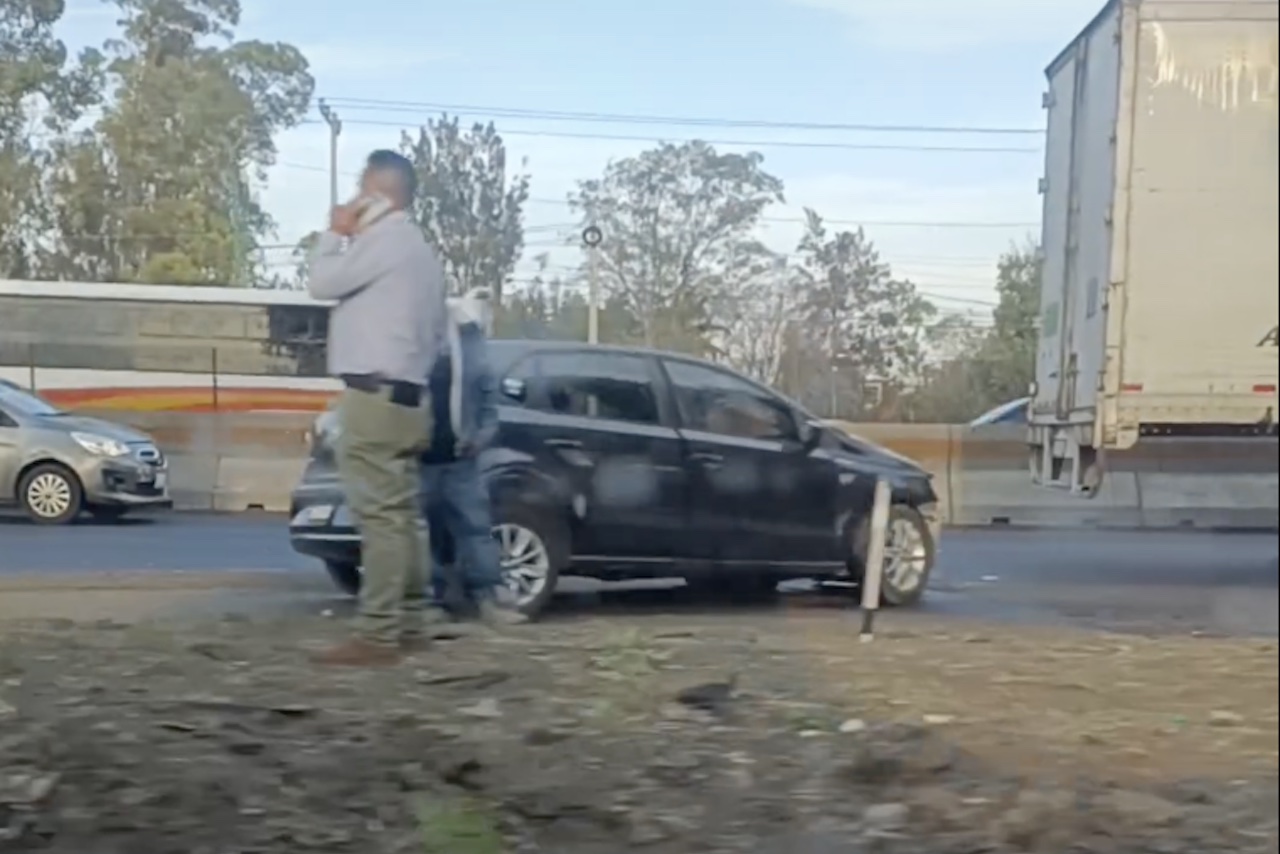 Accidente hoy en la México-Querétaro: auto sufre percance con dirección a Tepotzotlán