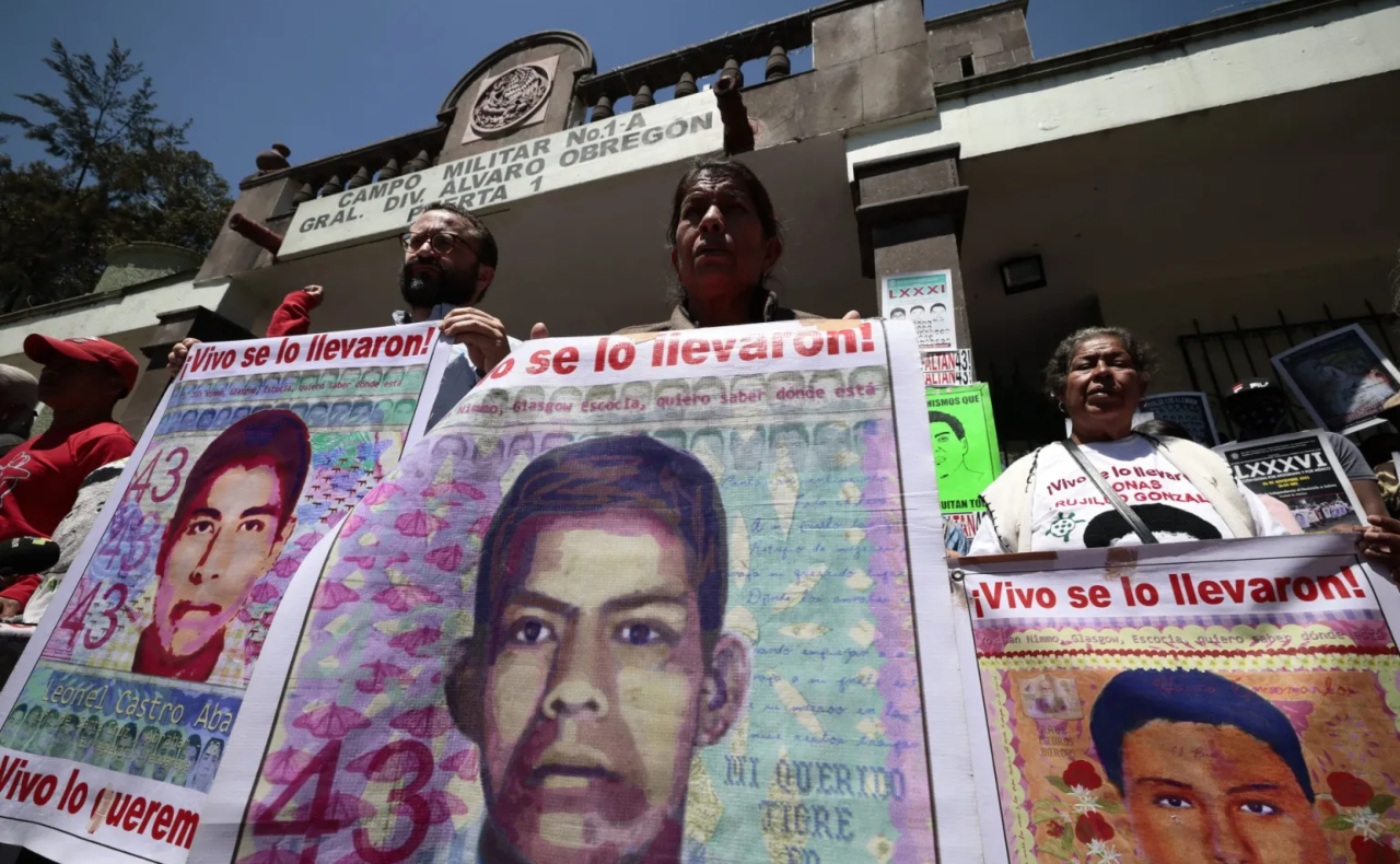 La Ley de Amnistía nos ayudará mucho en el caso Ayotzinapa: AMLO