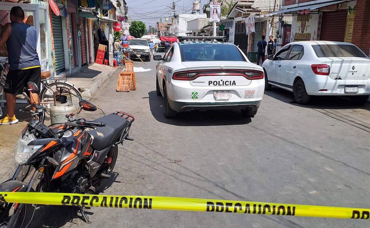 Ataque deja 4 personas muertas en plena vía pública en Tláhuac